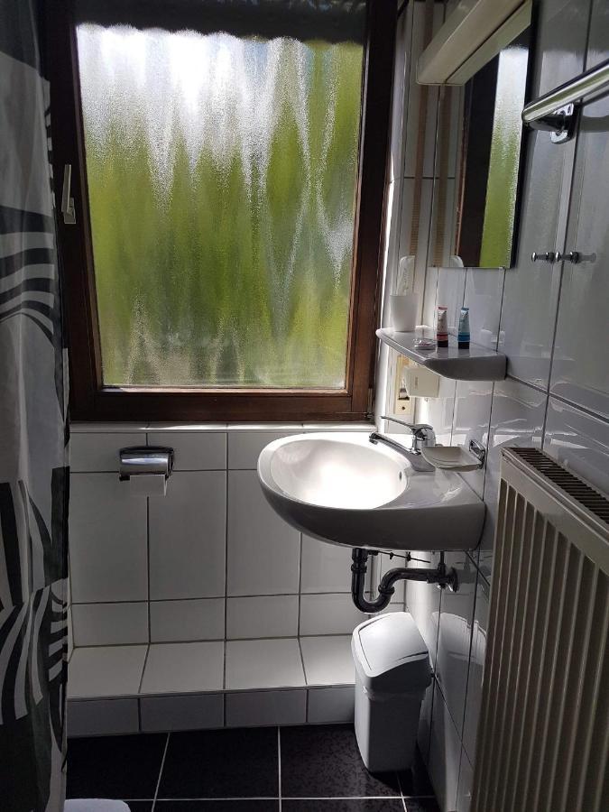 Traube Hotel Oeffingen Фелбах Екстериор снимка